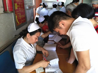 不得了！宜丰这家医院围满了人，听说都是冲着这两个科室去的